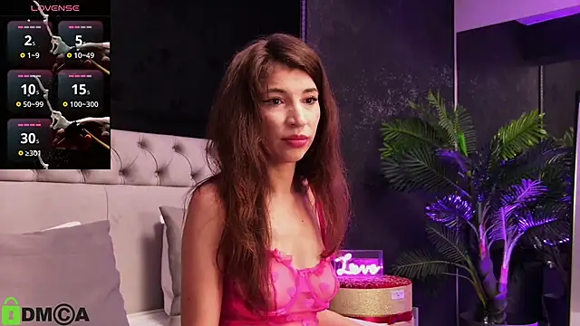 NatalieChase online show from September 23, 2025, 7:06 pm