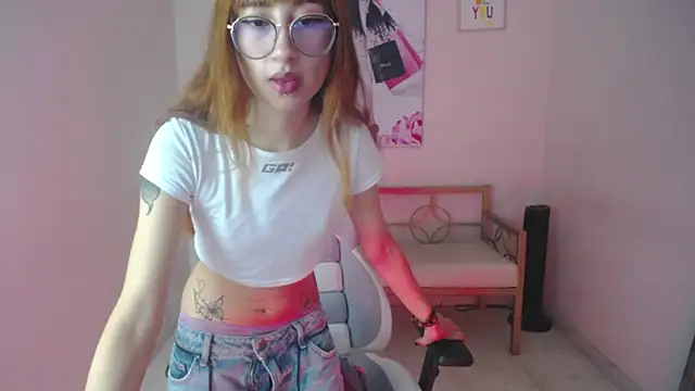 gaby angel  online show from October 8, 2025, 1:20 pm