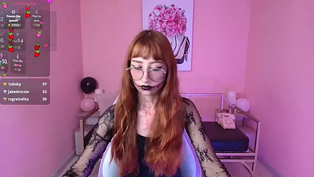 gaby angel  online show from October 31, 2025, 6:31 pm