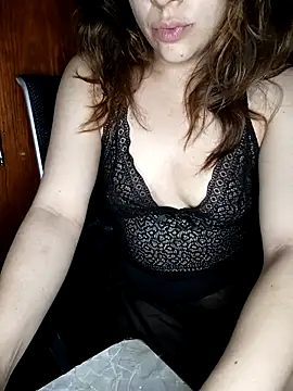 Amandaaaa20 online show from October 3, 2025, 7:38 am