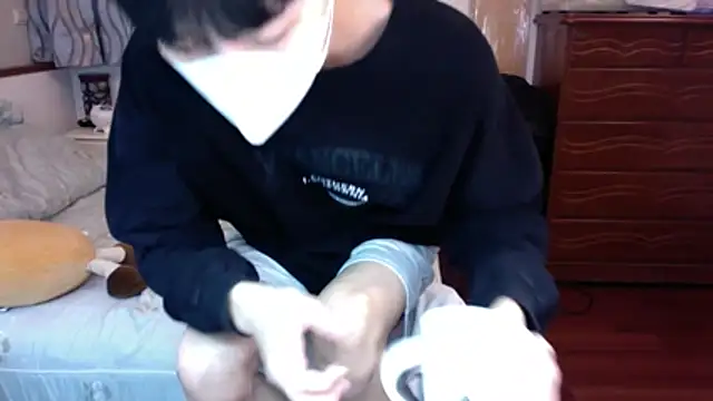 kai101010 online show from December 22, 2025, 2:36 pm