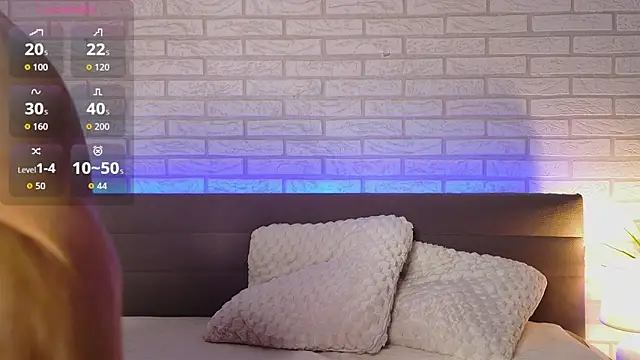 Snapshot of GarettVoss chatting on October 15, 2025, 5:07 am GarettVoss online show from October 15, 2025, 5:07 am