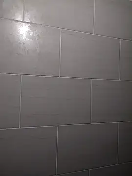 Snapshot of Suzanelee1 chatting on October 16, 2025, 2:07 pm Suzanelee1 online show from October 16, 2025, 2:07 pm