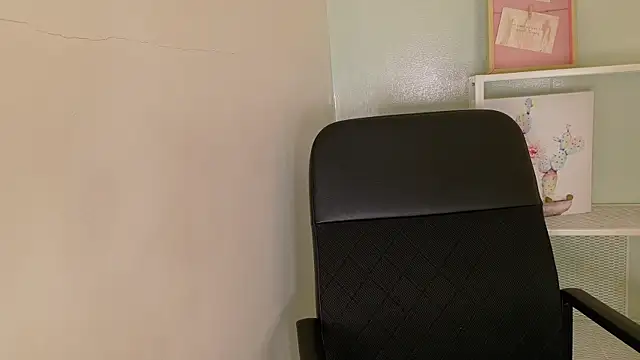 KeendraFox  online show from October 24, 2025, 10:22 am