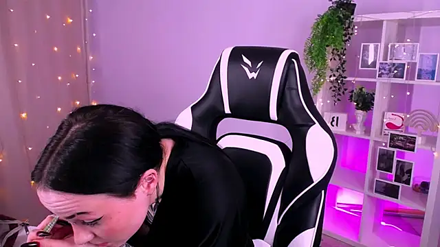 Snapshot of MollyKissy chatting on October 26, 2025, 10:21 am MollyKissy online show from October 26, 2025, 10:21 am