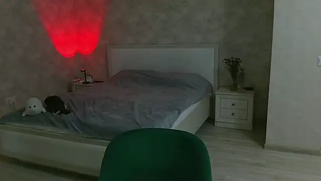 Miss Diamond Maria online show from October 24, 2025, 6:15 pm