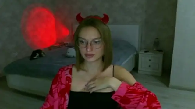 Miss Diamond Maria online show from October 29, 2025, 5:04 pm