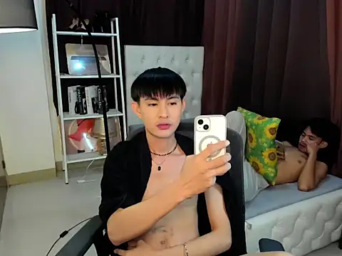 Snapshot of UncensoredCock chatting on October 8, 2025, 5:32 pm UncensoredCock online show from October 8, 2025, 5:32 pm