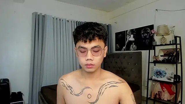 Snapshot of UncensoredCock chatting on October 20, 2025, 4:51 pm UncensoredCock online show from October 20, 2025, 4:51 pm