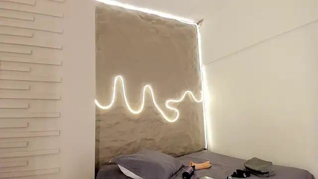 Naomy gyal online show from November 14, 2025, 7:12 pm