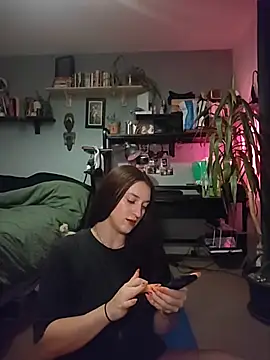 Snapshot of laradoom chatting on November 10, 2025, 11:48 pm laradoom online show from November 10, 2025, 11:48 pm