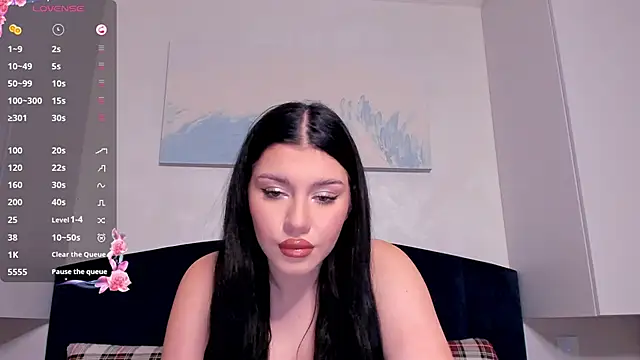 Snapshot of KendraKiss_ chatting on October 26, 2025, 8:26 pm KendraKiss  online show from October 26, 2025, 8:26 pm