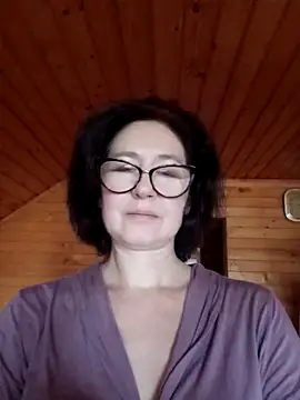 vikimoon11 online show from October 29, 2025, 1:13 pm