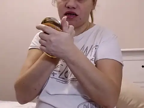 Snapshot of NastyAssxx chatting on February 8, 2025, 9:46 am NastyAssxx online show from February 8, 2025, 9:46 am