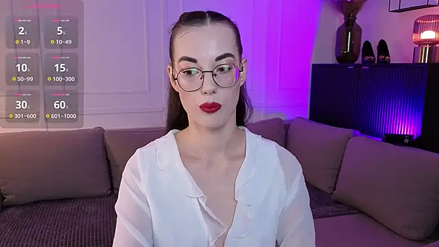 Snapshot of EmmaJakson chatting on September 30, 2025, 2:11 pm EmmaJakson online show from September 30, 2025, 2:11 pm