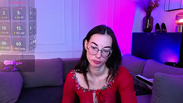 Snapshot of EmmaJakson chatting on October 16, 2025, 5:03 pm EmmaJakson online show from October 16, 2025, 5:03 pm