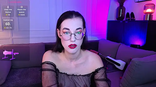 Snapshot of EmmaJakson chatting on October 25, 2025, 3:29 pm EmmaJakson online show from October 25, 2025, 3:29 pm