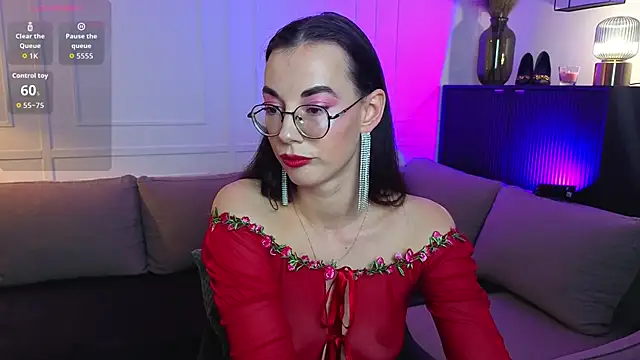 Snapshot of EmmaJakson chatting on November 19, 2025, 7:58 pm EmmaJakson online show from November 19, 2025, 7:58 pm