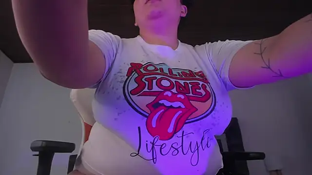 Snapshot of Damian_Rock chatting on September 22, 2025, 7:38 pm Damian Rock online show from September 22, 2025, 7:38 pm