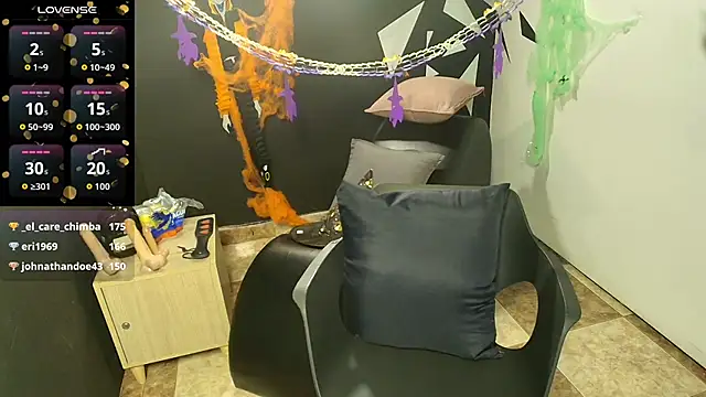 Snapshot of AgataThompson_ chatting on October 28, 2025, 7:45 am AgataThompson online show from October 28, 2025, 7:45 am