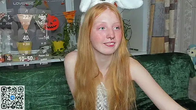 RitaSweety18 online show from October 27, 2025, 7:07 pm