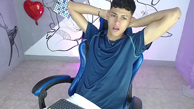 deivid bigcock1 online show from September 23, 2025, 12:35 am