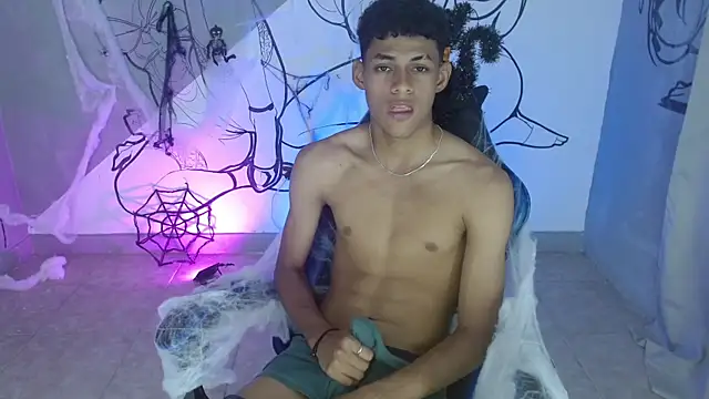 deivid bigcock1 online show from October 17, 2025, 12:47 am