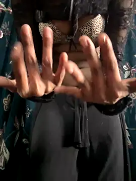 Snapshot of DAMinii_ chatting on October 24, 2025, 8:16 pm DAMinii online show from October 24, 2025, 8:16 pm