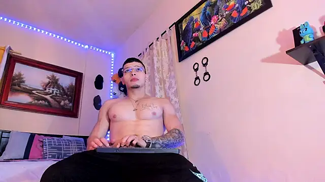 Snapshot of Matt_your_master_ chatting on September 23, 2025, 11:02 am Matt your master online show from September 23, 2025, 11:02 am