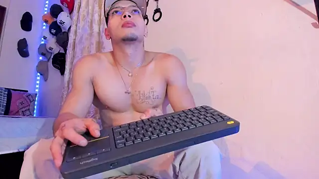 Snapshot of Matt_your_master_ chatting on October 4, 2025, 11:41 am Matt your master online show from October 4, 2025, 11:41 am