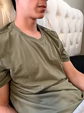 Snapshot of gymratforyouu chatting on October 23, 2025, 9:24 pm gymratforyouu online show from October 23, 2025, 9:24 pm