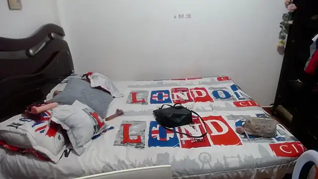 Snapshot of Tachy- chatting on October 24, 2025, 7:21 pm Tachy- online show from October 24, 2025, 7:21 pm