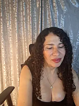 Lina 444 online show from May 10, 2026, 2:06 am