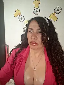 Lina 444 online show from June 15, 2026, 1:30 am