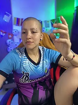 nicocoox online show from June 19, 2026, 9:40 pm