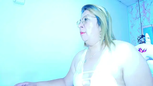 MaylinRosse  online show from October 23, 2025, 7:12 pm