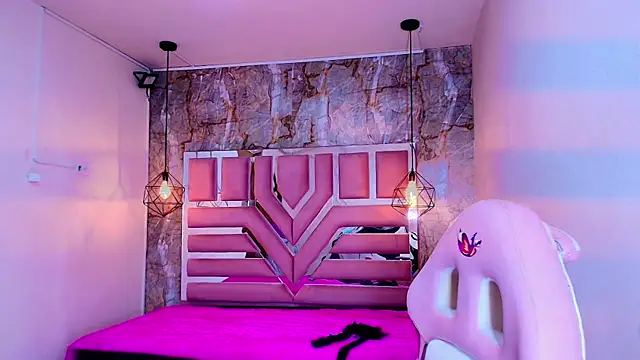 MaylinRosse  online show from February 11, 2026, 7:08 pm