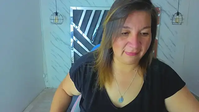 MaylinRosse  online show from June 30, 2026, 7:15 pm