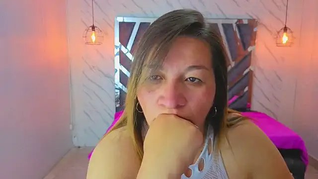 MaylinRosse  online show from July 31, 2026, 6:51 pm