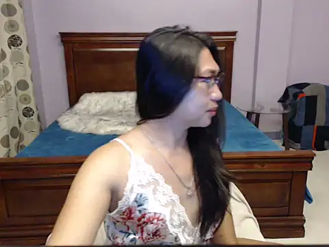 Snapshot of Cassandra_Sweettease16 chatting on September 19, 2025, 8:42 pm Cassandra Sweettease16 online show from September 19, 2025, 8:42 pm
