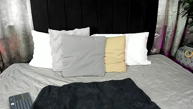 Snapshot of Lenapaul_ chatting on October 24, 2025, 3:58 am Lenapaul online show from October 24, 2025, 3:58 am