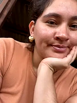 Snapshot of lunasexyhot18 chatting on October 14, 2025, 5:25 pm lunasexyhot18 online show from October 14, 2025, 5:25 pm