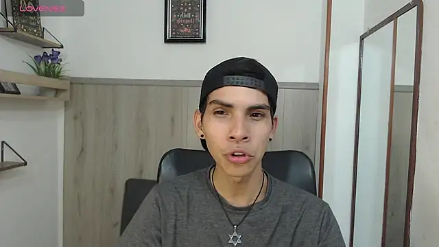 David 925  online show from February 7, 2026, 9:51 pm