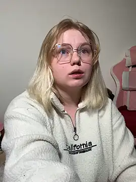 Snapshot of lame_cat chatting on October 18, 2025, 1:08 am lame cat online show from October 18, 2025, 1:08 am