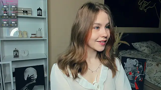MaliaBourraine online show from May 9, 2026, 7:13 am