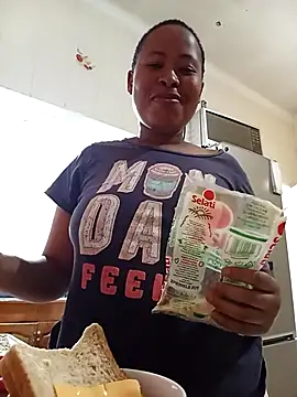 Snapshot of BubblyBeautiful chatting on November 3, 2025, 10:38 am BubblyBeautiful online show from November 3, 2025, 10:38 am