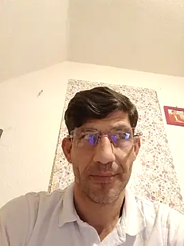 Snapshot of Casianantoonnio chatting on February 16, 2026, 11:45 pm Casianantoonnio online show from February 16, 2026, 11:45 pm