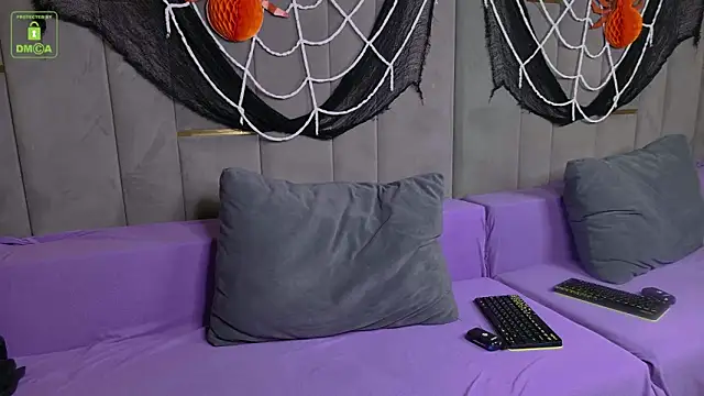 JesseCrosss online show from October 15, 2025, 10:37 am