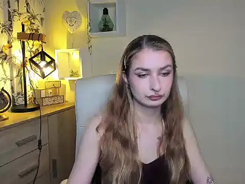 NinaBlond1 online show from November 12, 2025, 6:36 am