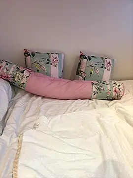 Yua nyan cute online show from September 30, 2025, 12:54 pm